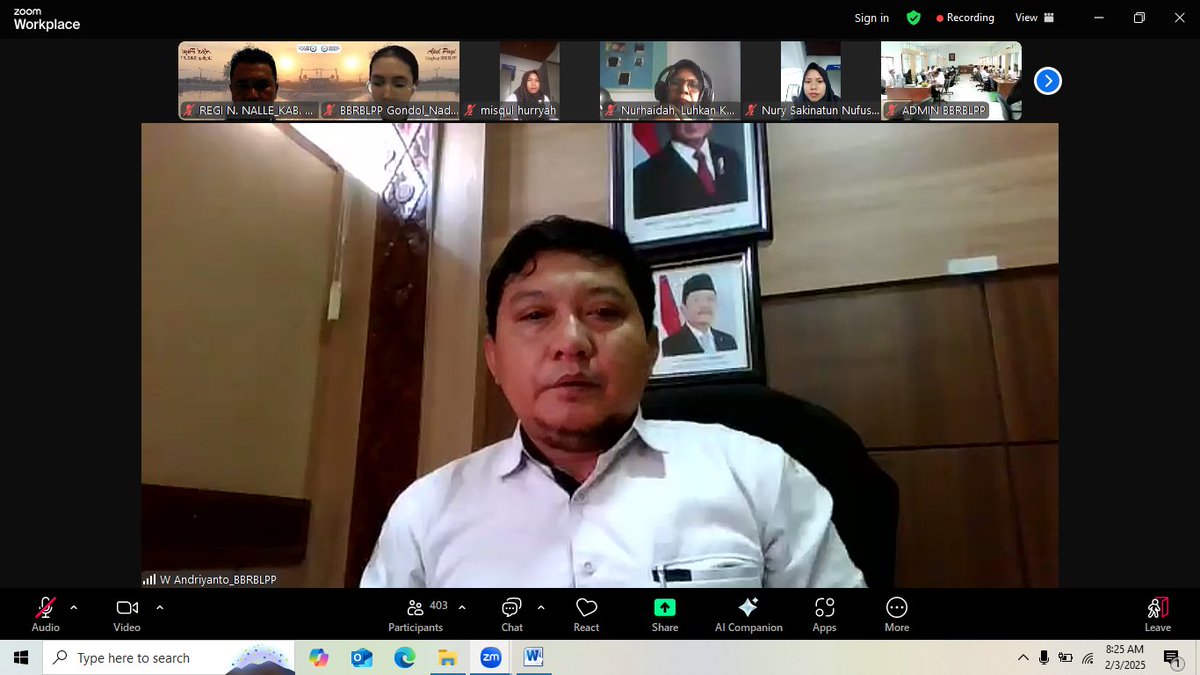 NalleRegi's tweet photo. Senin (3/2/2025), Regi N. Nalle, S.Pi Luhkan Kab. Sabu Raijua-NTT, Mengikuti apel pagi lingkup kantor BBRBLPP Gondol via zoom di Pos Penyuluh Perikanan.
#GiatLuhkanSatminkalGondol 
#SabuRaijua
#LuhLapor
@bppsdm_gondol 
@bppsdm_puslatkp https://t.co/dp4DFGcSRh