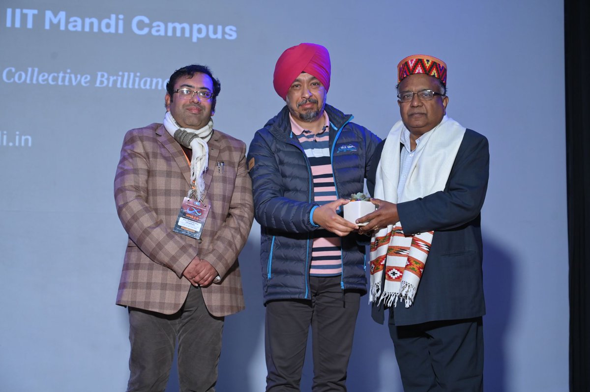 IITMandiiHub's tweet image. 𝗗𝗮𝘆 𝟮 𝗛𝗶𝗴𝗵𝗹𝗶𝗴𝗵𝘁𝘀 𝗼𝗳 𝗛𝗜𝗩𝗘 𝟮.𝟬 𝗖𝗼𝗻𝗰𝗹𝗮𝘃𝗲
Day 2 of HIVE 2.0 Conclave was honored by the presence of distinguished guests:
𝗦𝗵. 𝗚𝗼𝗸𝘂𝗹 𝗕𝘂𝘁𝗮𝗶𝗹, Principal Advisor to the Chief Minister of Himachal Pradesh (Innovation, Digital Technologies &amp;amp;…