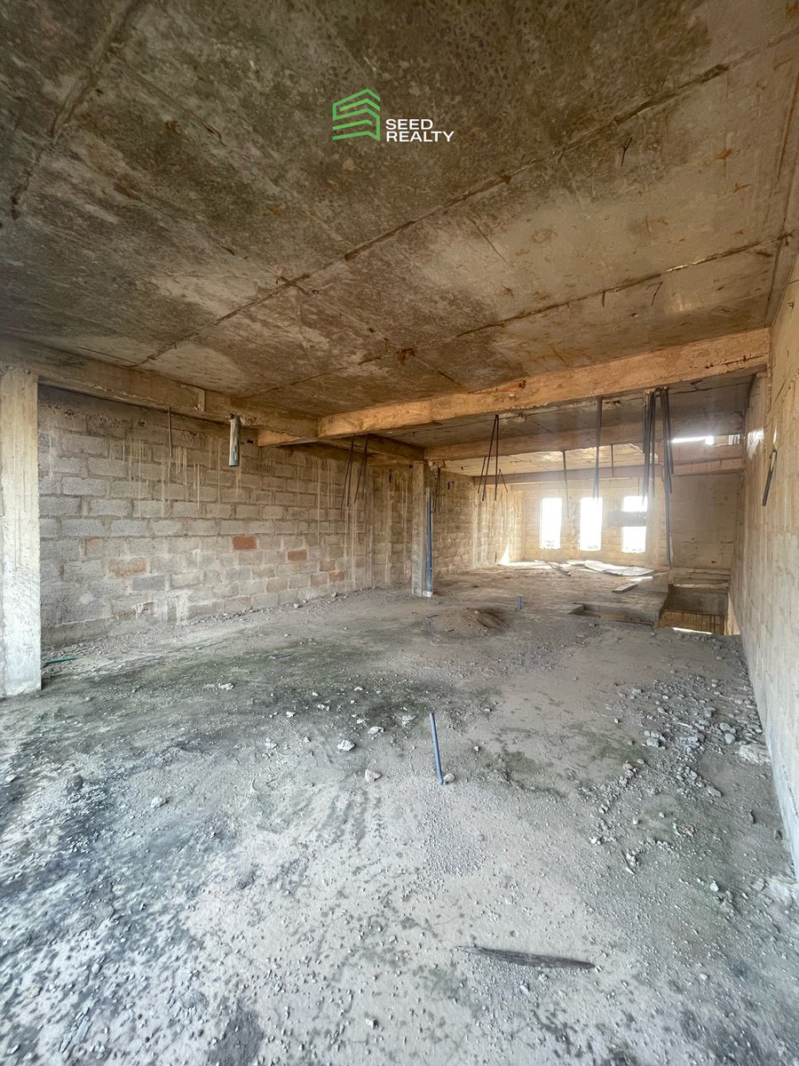 seedrealtyNG's tweet photo. 🏠Project Description: Four (4) Bedrooms Terrace Duplex with BQ

▶️Delivery: Semi-finished with Windows and Doors

📍Location: Lifecamp , Abuja

💰Price: ₦110 Million 

Property Features
☑️Decently spaces rooms 
☑️Rooms Ensuite 
☑️Parking Space 
☑️Balcony
☑️Kitchen
☑️Store
☑️BQ https://t.co/lqX8qPQmeH