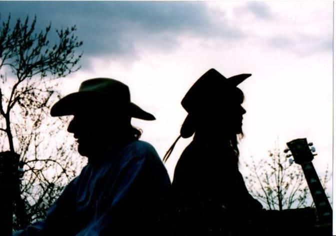 Meet John Gibson

The singer-songwriter from Derbyshire set up the band Savannah about 30 years ago who performed in UK country music clubs and festivals.

Here John's song I'm In Love With You on air with us from today.

And find out more here 👇 
buff.ly/3WJ41Mu