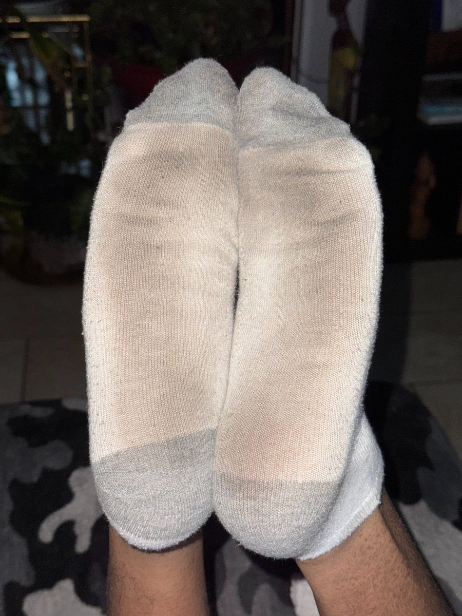 TheFootHousee's tweet photo. My King @supahfrek Appreciation post! I hope to get this man on my board one day. His feet are perfect 🍆 tramplers! https://t.co/SwJM1y5YgW
