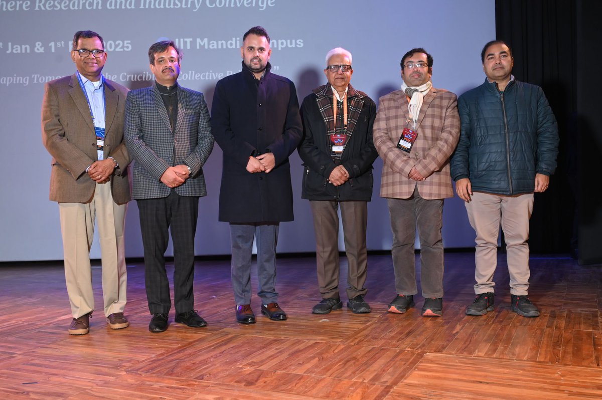 IITMandiiHub's tweet image. 𝗗𝗮𝘆 𝟮 𝗛𝗶𝗴𝗵𝗹𝗶𝗴𝗵𝘁𝘀 𝗼𝗳 𝗛𝗜𝗩𝗘 𝟮.𝟬 𝗖𝗼𝗻𝗰𝗹𝗮𝘃𝗲
Day 2 of HIVE 2.0 Conclave was honored by the presence of distinguished guests:
𝗦𝗵. 𝗚𝗼𝗸𝘂𝗹 𝗕𝘂𝘁𝗮𝗶𝗹, Principal Advisor to the Chief Minister of Himachal Pradesh (Innovation, Digital Technologies &amp;amp;…