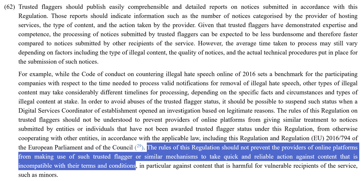 TijlDeBie's tweet photo. 2/ De #DSA is daar zeer geniepig in:
De taak van #TrustedFlaggers wordt duidelijk beperkt tot melden van illegale inhoud.
Maar het staat de platforms vrij om die meldingen ook te gebruiken om schendingen van hun T&Cs te bestrijden.
'Factcheckers' moeten gewoon nog binnenkoppen.