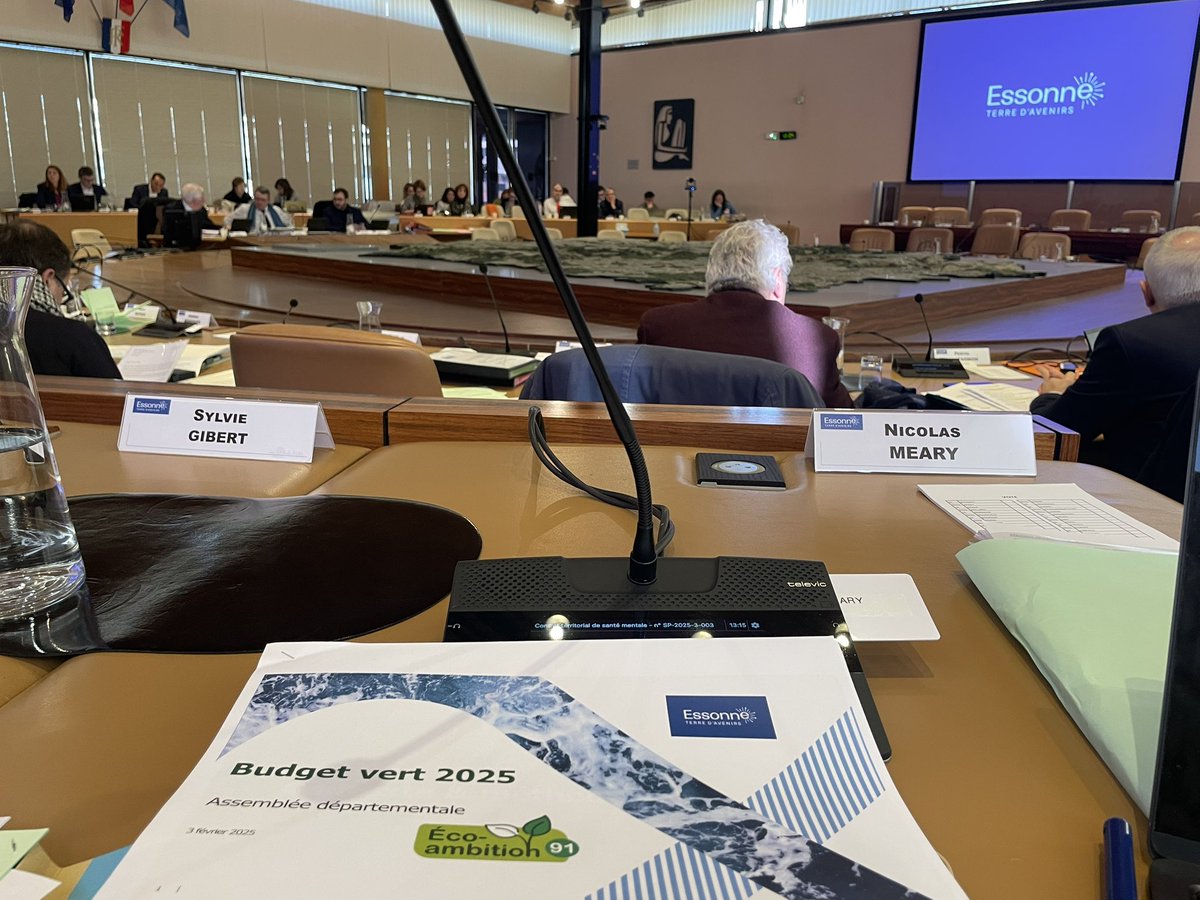Nicolas Méary (@nmeary) on Twitter photo Présentation du « budget vert » pour le <a href="/cdessonne/">Département de l'Essonne</a> pour analyser l’impact écologique de nos politiques publiques.
Malgré le contexte budgétaire très contraint, nous améliorons la part de dépenses favorables au climat par rapport aux dépenses défavorables ! Présentation du « budget vert » pour le <a href="/cdessonne/">Département de l'Essonne</a> pour analyser l’impact écologique de nos politiques publiques.
Malgré le contexte budgétaire très contraint, nous améliorons la part de dépenses favorables au climat par rapport aux dépenses défavorables !
