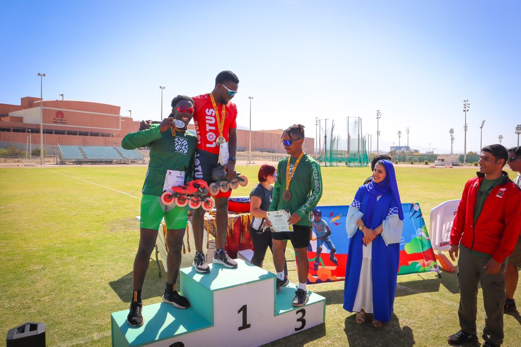 ابطال رياضة التزلج السريع في عمان 🇴🇲🏆
في 1 فبراير، تألق أبطالنا في بطولة التزلج السريع في عمان وحققوا إنجازات رائعة! 🏅👏 
نبارك لهم هذا الفوز المستحق، ونتطلع للمزيد من النجاحات في المستقبل! 🤩🥇