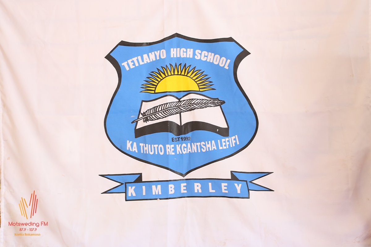 motswedingfm's tweet photo. @HWBFoundation πππ₯³.
#MotswedingFM #Ditlogile #backtoschool https://t.co/jjZMqTguFr