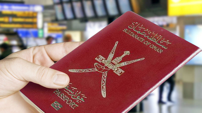 لمحة تاريخية لــ قانون الجنسية العُمانية 🇴🇲

▪️ في 17 أبريل 1972م صدر أول مرسوم سلطاني بشأن قانون الجنسية العُمانية.

▪️ في عام 1983م صدر مرسوم السلطاني لأول تحديث للقانون ليصبح العنوان الجديد "قانون تنظيم الجنسية العُمانية".

▪️ في عام 1986م صدر المرسوم السلطاني بتعديل بعض أحكام