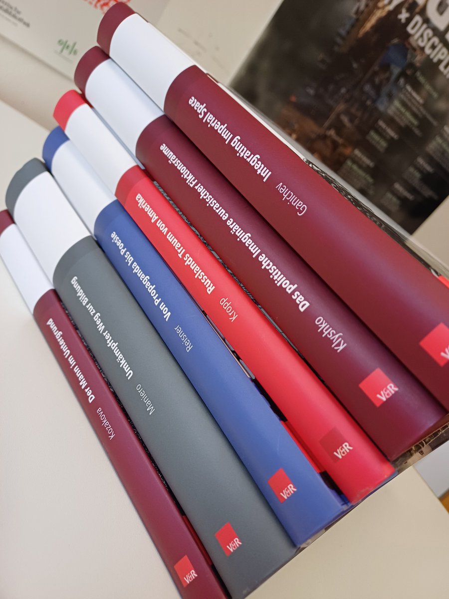 GSOSES's tweet image. Farewell, X! 👋
The Graduate School in Regensburg and Munich will not use this account anymore. You will find all news and events on our websites:
👉 Munich: gs-oses.de
👉 Regensburg: gsoses-ur.de
and on 🦋: bsky.app/profile/gsoses…