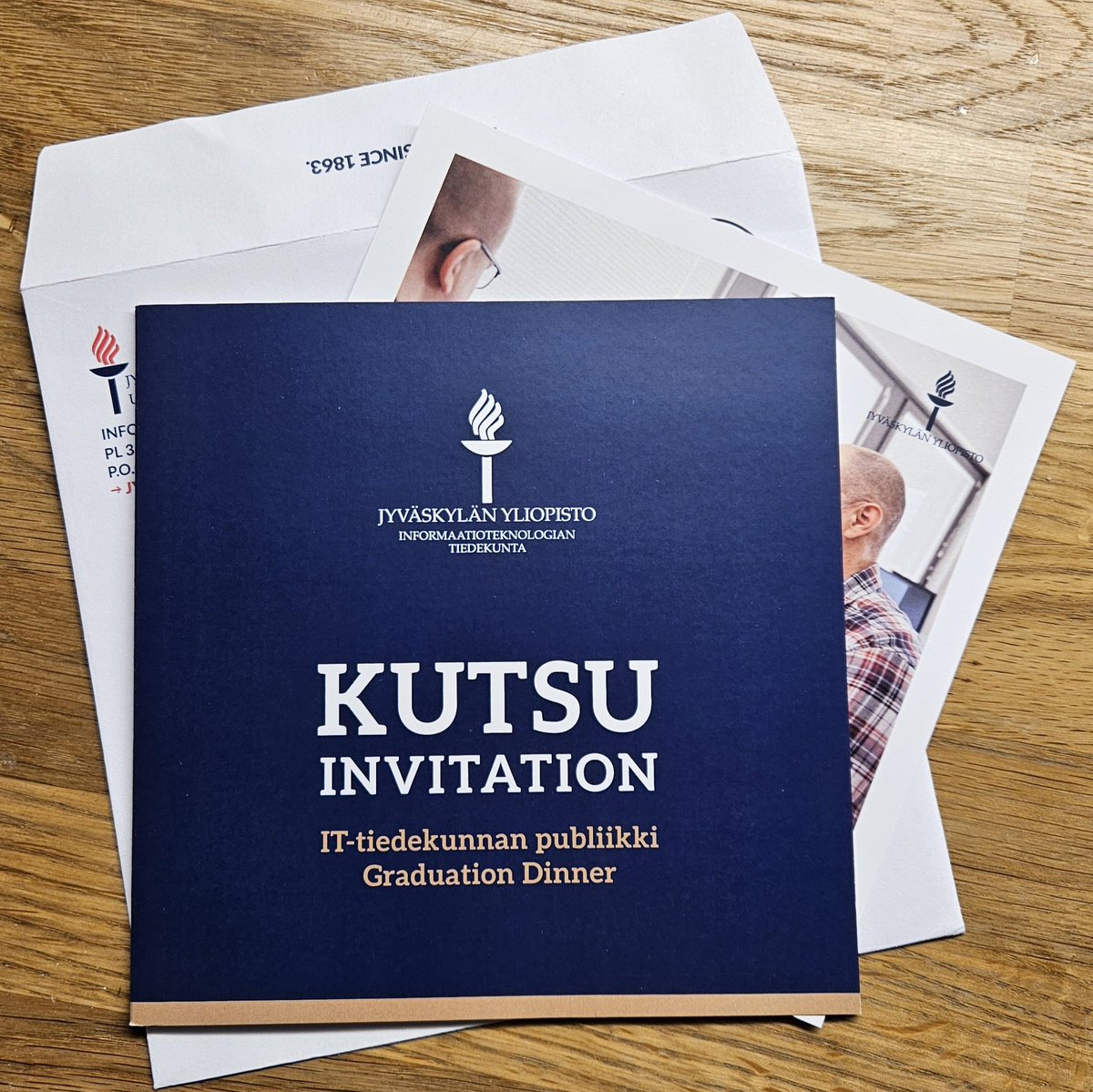 Alavesa's tweet photo. This is a nice invite. I graduated last year with my second masters degree, and I have failed to celebrate it yet. 👏#cybersecurity #FTW https://t.co/goVX3xCUIc