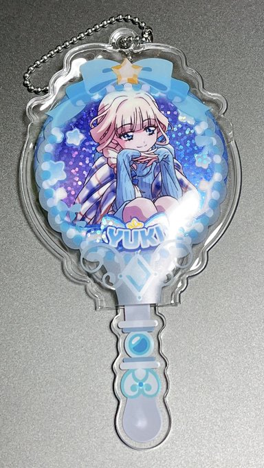 この缶バッジカバーめちゃいいな… 