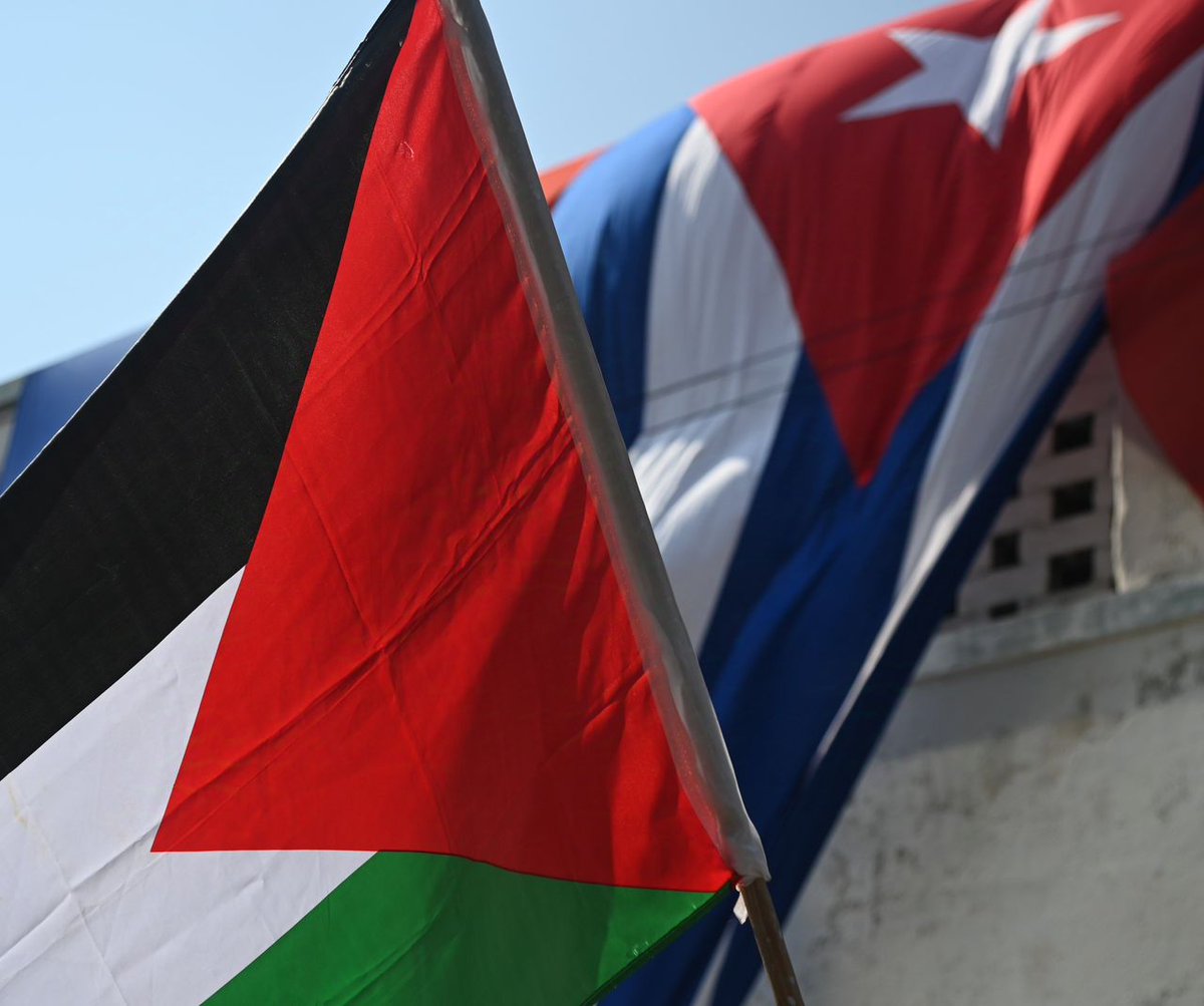 Como muestra de su compromiso con la causa palestina, #Cuba forma parte desde este viernes del Grupo de La Haya, iniciativa de la Internacional Progresista, con el objetivo de frenar el genocidio y la ocupación israelí contra el Estado de Palestina.
#CubaConPalestina