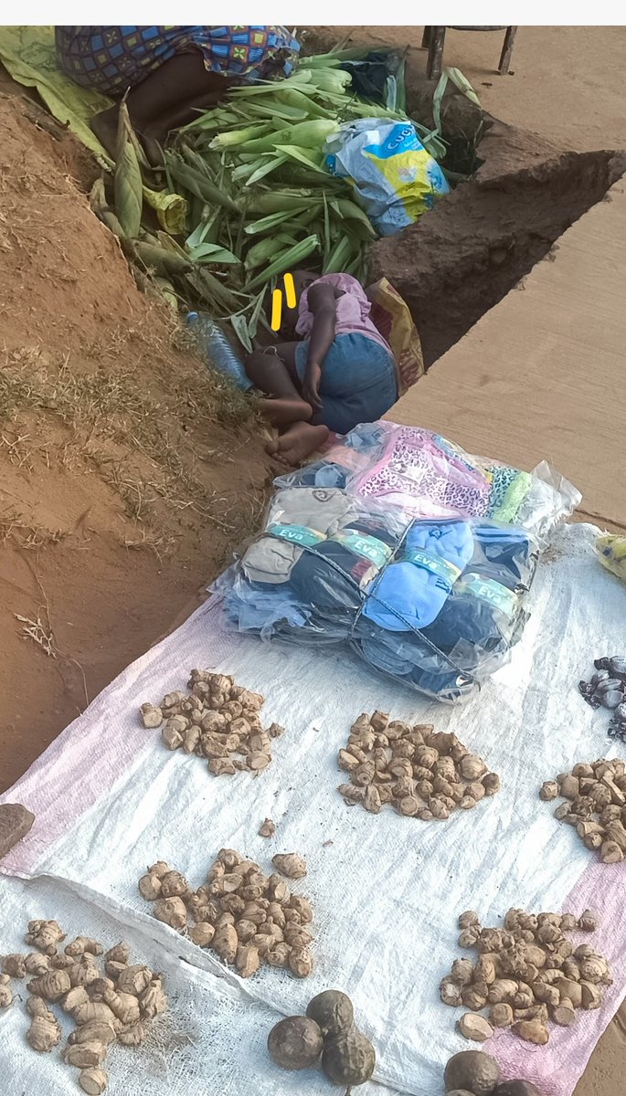 HarrietGoodness's tweet photo. Sample scenarios:The state of children of many mothers living &amp;working in #Informalsettlements .
As I passed by I was thinking:This is where #Gender meets #EconomicsofCare 
@UgGrowproject what's your take? https://t.co/H11No5aZXw