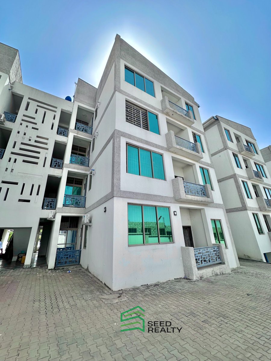 seedrealtyNG's tweet photo. 🏡Property Description: Three (3) Bedrooms Block of Flat

📍Location: Lifecamp, Abuja

💰 Price: ₦90 Million

🔳Property Features:
☑️All rooms are en-suite
☑️Guest toilet
☑️Fitted kitchen
☑️Granite Tiles
☑️Large windows
☑️Quality Doors 
☑️Wardrobes 
☑️High quality sanitary wares https://t.co/D5Kx2kgQyK