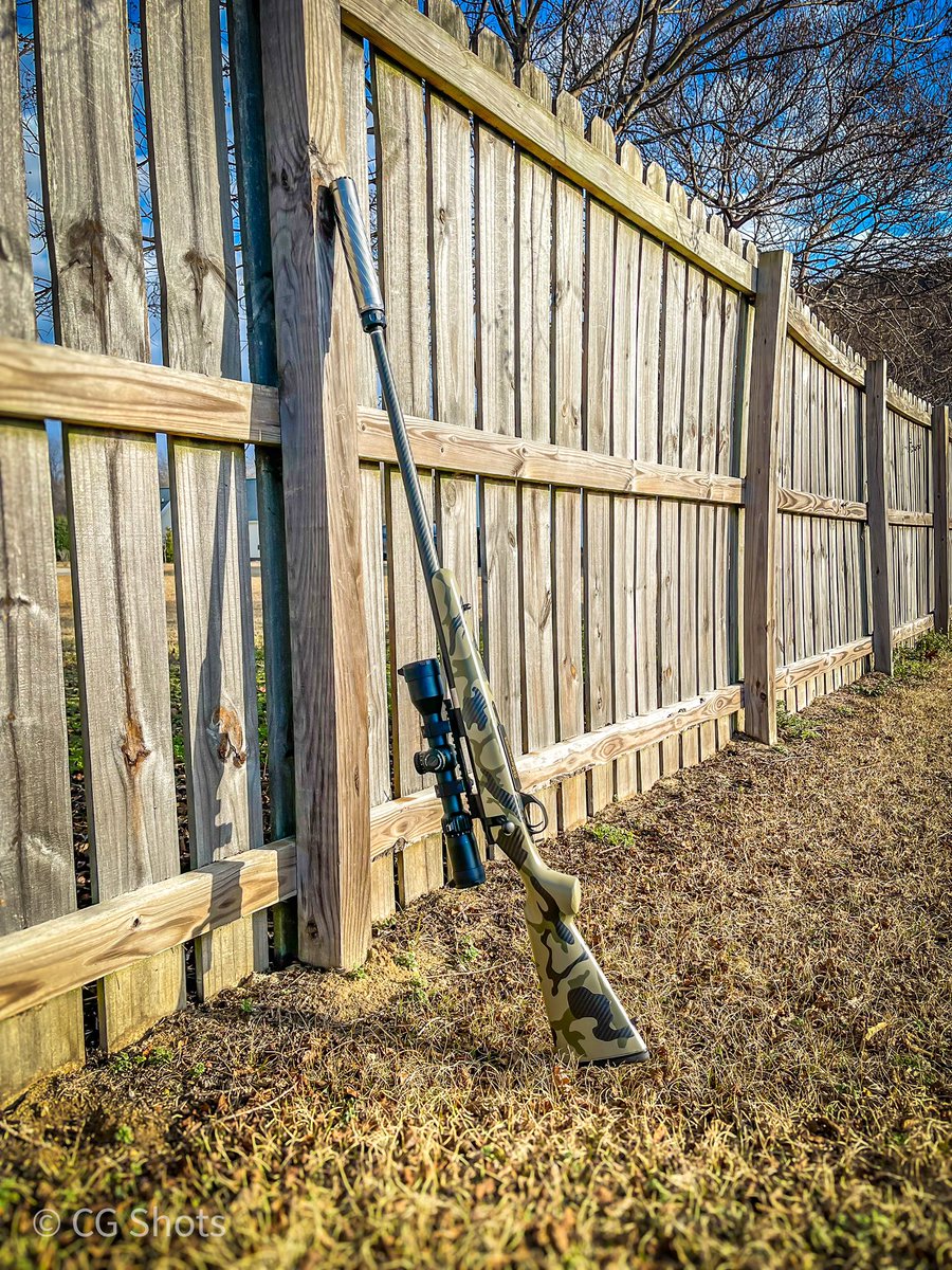 christian_grest's tweet image. Here’s my latest project. Brownells Exclusive Howa 6.5 PRC Carbon Fiber action, Stocky’s carbon fiber stock, EGW base &amp;amp; Keystone rings, SwampFox 2-12x44 Kentucky Long, Anechoic AnechoX 30L. Aluma-Hyde Multicam finish. #65PRC #Howa #alumahyde #anachoic #awampfox #brownells