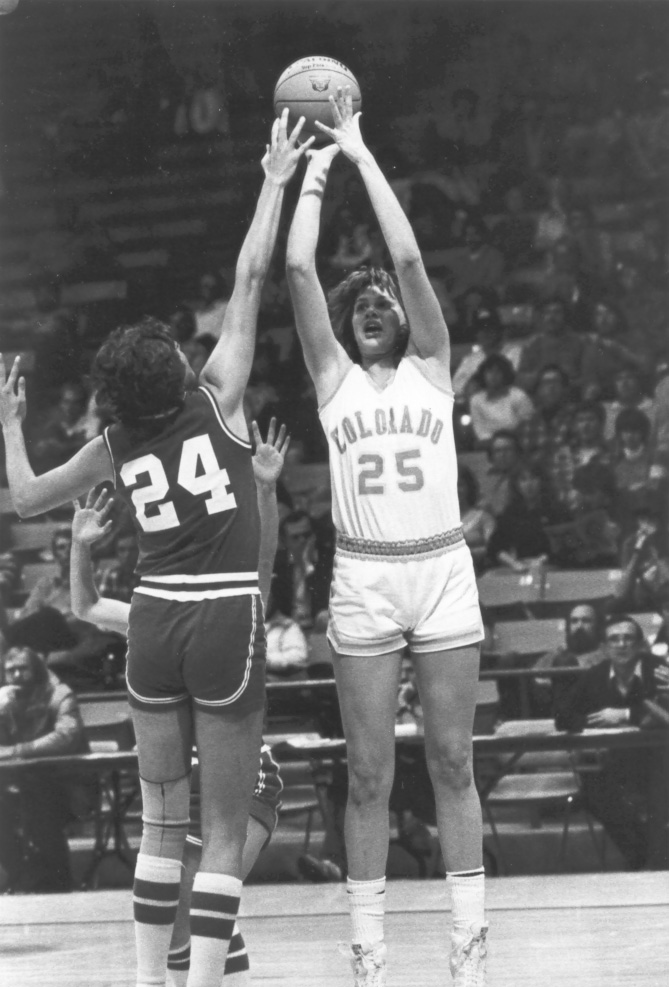 She'll head into the <a href="/COSportsHoF/">Colorado Sports Hall of Fame</a> in 2025 with good reason: Lisa Van Goor is a basketball legend. The girl from SD was the 1st male or female at CU to score 2K points &amp; grab 1K boards. The 5X international All-Star now serves as ED of <a href="/Buffs4Life1/">Buffs4Life</a>. Listen: iheart.com/podcast/269-cu…