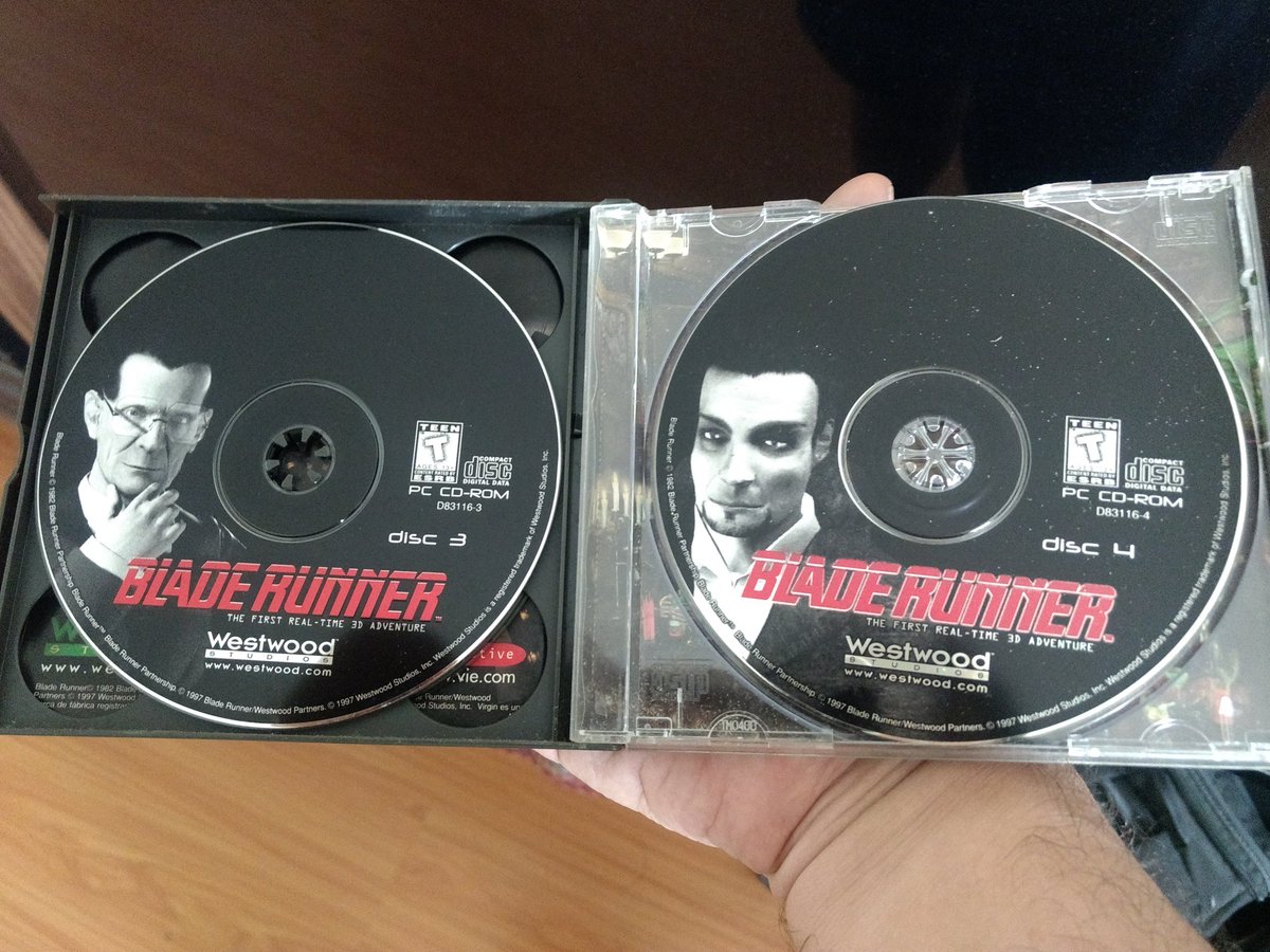 SemiRetroPC's tweet photo. @RetroTechDreams Yess! Still love it after all these years. #bladerunner #pcgaming #retropc https://t.co/kcgfrQf38E