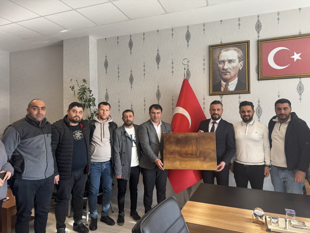 Doğan DALDAGÜL (@dogan_daldagul) on Twitter photo 📍Ak Parti Bitlis İl Başkanlığı
Merkez İlçe Başkanımız Sn.<a href="/emre_guzelsoy/">Emre GÜZELSOY</a> hayırlı olsun ziyaretinde bulundum.
Misafirperverliğinden dolayı başkanımıza teşekkür ediyorum. 📍Ak Parti Bitlis İl Başkanlığı
Merkez İlçe Başkanımız Sn.<a href="/emre_guzelsoy/">Emre GÜZELSOY</a> hayırlı olsun ziyaretinde bulundum.
Misafirperverliğinden dolayı başkanımıza teşekkür ediyorum.