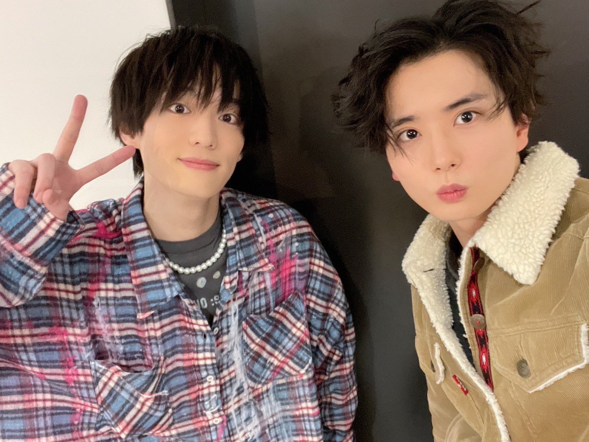 ryo_shinyogayo's tweet photo. 振り返りインライお邪魔しました。楽しく勉強になる時間でまだまだ海に出たい気持ちです🏝️🌊偉大な先輩方と航海させていただき本当に学びの多い時間でした。そして福本大晴さん髙橋颯さんお二人の国後も本当に素敵で、それぞれ違う国後の魅力や表現も非常に勉強になりました。ありがとうございました。 https://t.co/SpE4f8OyCs