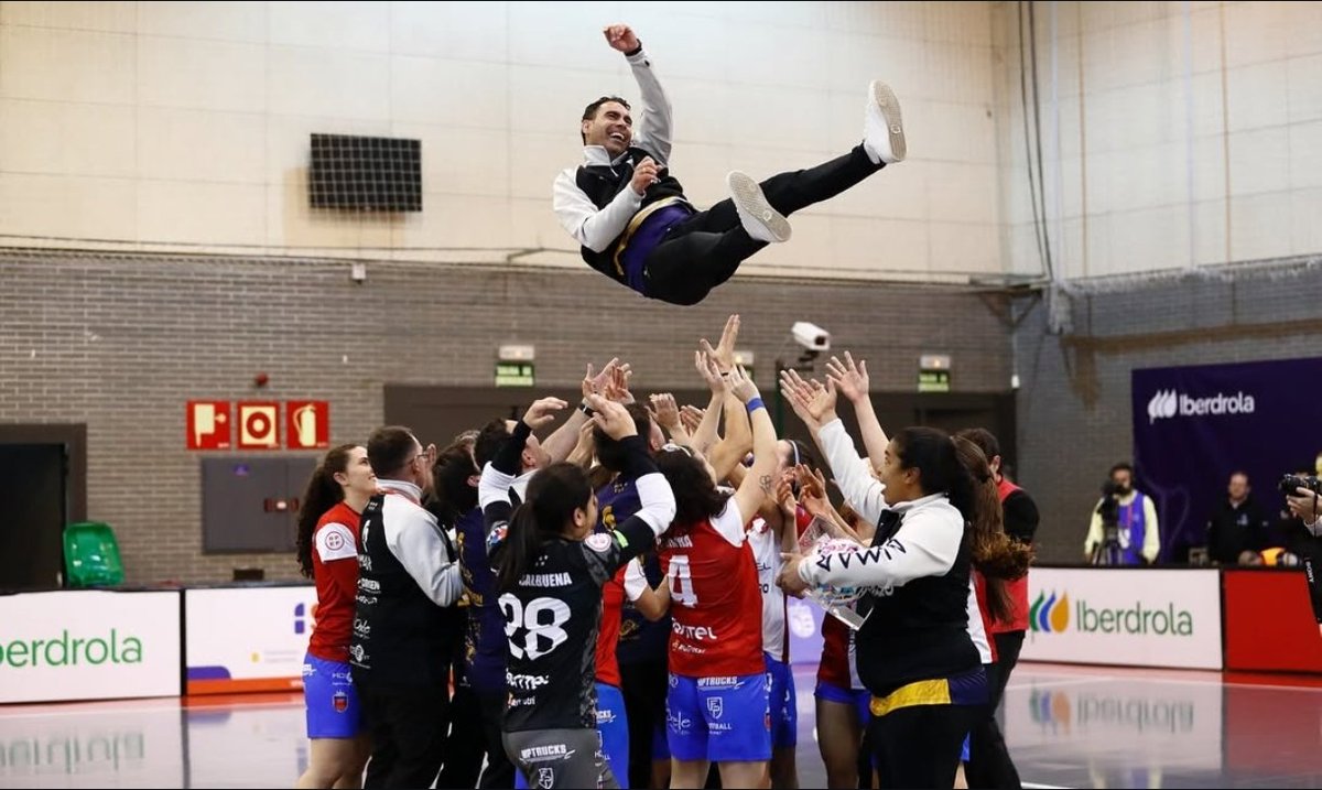 Te lo mereces, papá.