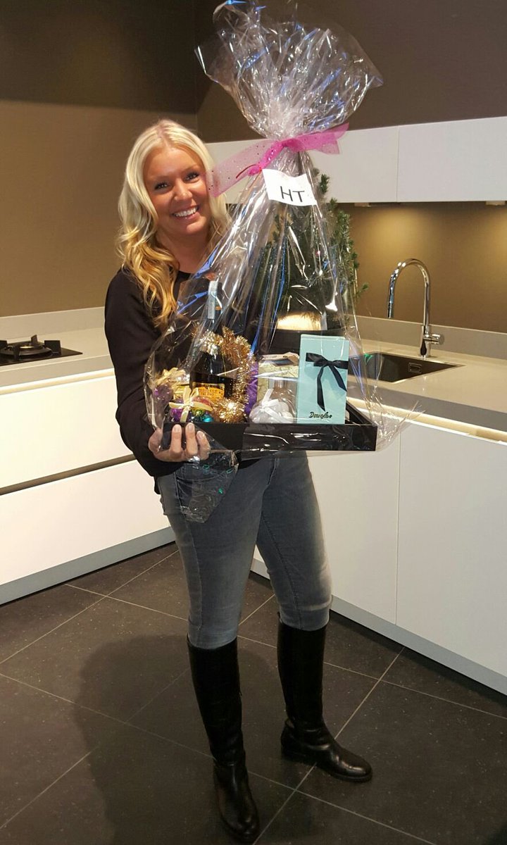 Dianne Schaal\, image size:720x1200