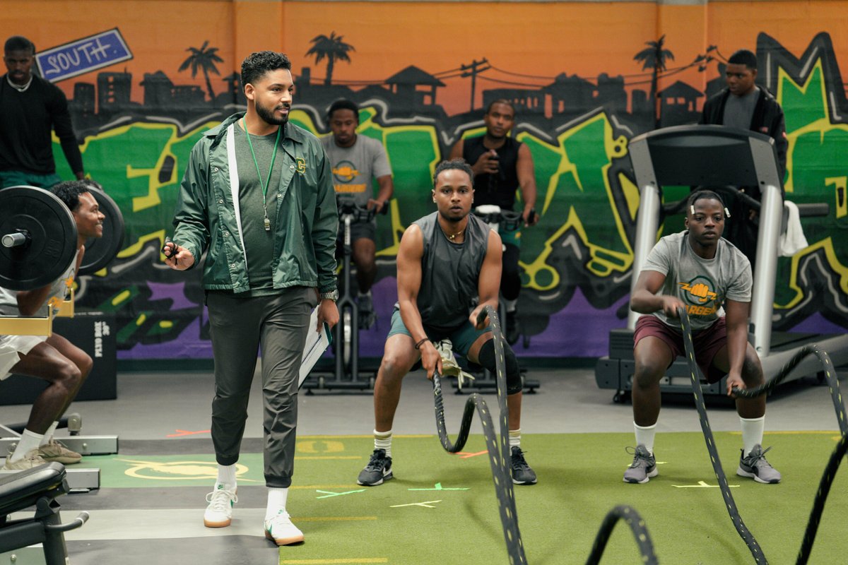 CW17 JAX tweet media