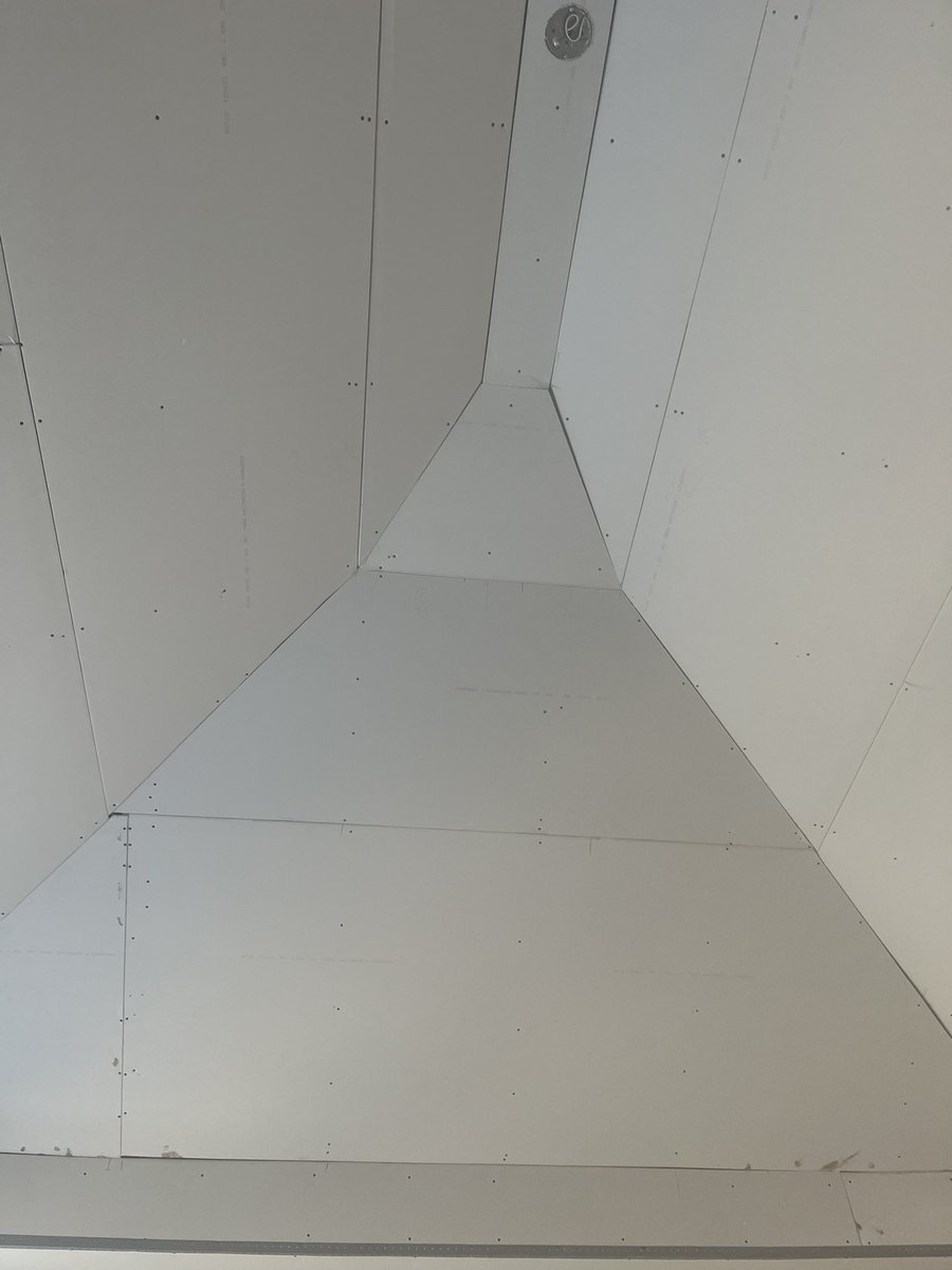 BlucioOfficial's tweet image. From the guy who will do it cheaper, to the guy who will do it right. #yougetwhatyoupayfor