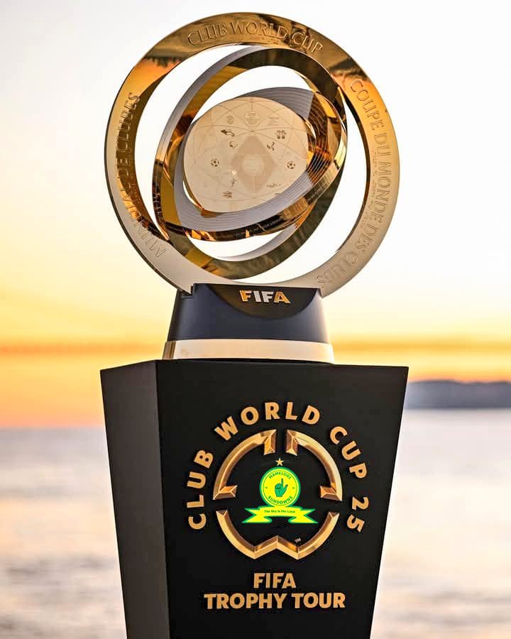 𝗦𝗨𝗡𝗗𝗢𝗪𝗡𝗦 𝗖𝗢𝗡𝗙𝗜𝗥𝗠 𝗙𝗜𝗙𝗔 𝗧𝗥𝗢𝗣𝗛𝗬 𝗧𝗢𝗨𝗥

FIFA Club World Cup trophy tour. 🇿🇦

📆 7 Feb: Sammy Marks Square (12H00 - 16H00)
📆 8 Feb Loftus Versfeld (11H00 -14H30)

Are you going? So wish I was in Pretoria. Fomo! 😭