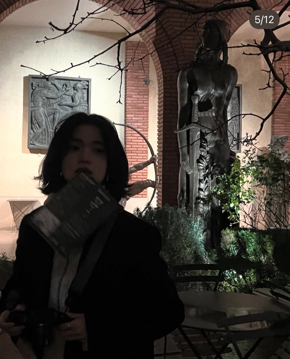 thalyonfilm's tweet photo. kim taeri in paris https://t.co/uOfwRcSQTC