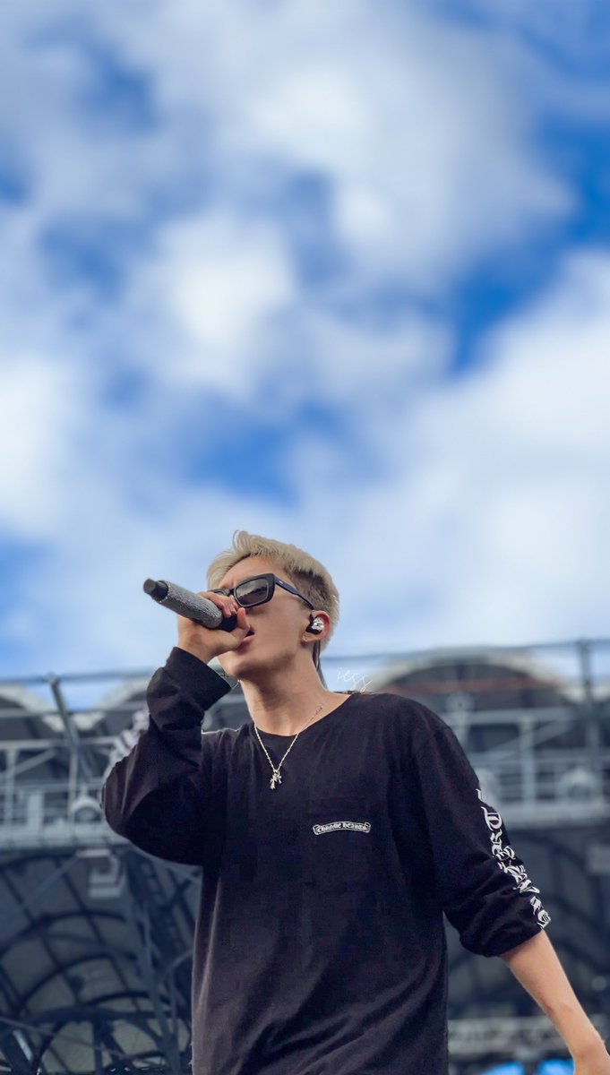 hochigyu's tweet photo. my #1 star ⭐️🐯

seeing hoshi throughout the years and he will always be my favorite performer! 🩷 

ode to you mnl 2020 -> be the sun mnl 2022 -> follow tour bulacan 2024 -> svt right here bulacan 2025 https://t.co/qZmnSwhUAx