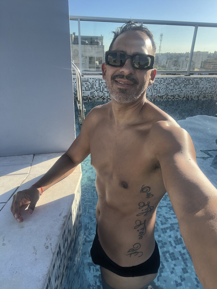Georgis_07's tweet photo. Pool https://t.co/3jSgwOaXSr