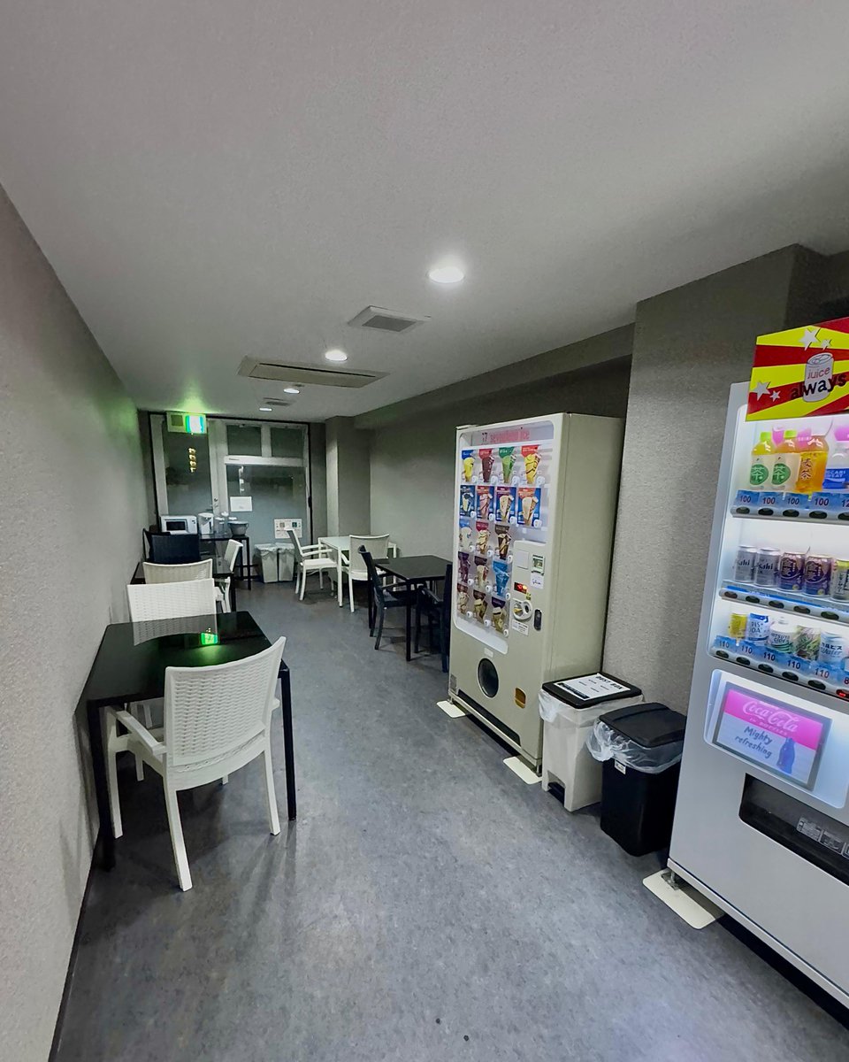 hari_picks's tweet photo. Untuk di lantai 10 ada area masak, makan, laundry coin, kamar mandi private dan large public bath yang memiliki waktu buka pada pukul tertentu. https://t.co/X1LQ6apAgW