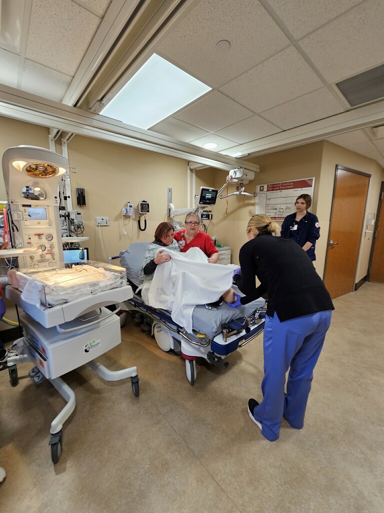 PCOME (@pcome4) on Twitter photo Our team had a great visit at IU Health Jay Hospital ED practicing critical scenarios for pediatric and neonatal patients.
<a href="/IUSMPedsNeo/">IU/Riley Children's Health Neonatology</a>
<a href="/RileyChildrens/">Riley Children's</a> Our team had a great visit at IU Health Jay Hospital ED practicing critical scenarios for pediatric and neonatal patients.
<a href="/IUSMPedsNeo/">IU/Riley Children's Health Neonatology</a>
<a href="/RileyChildrens/">Riley Children's</a>