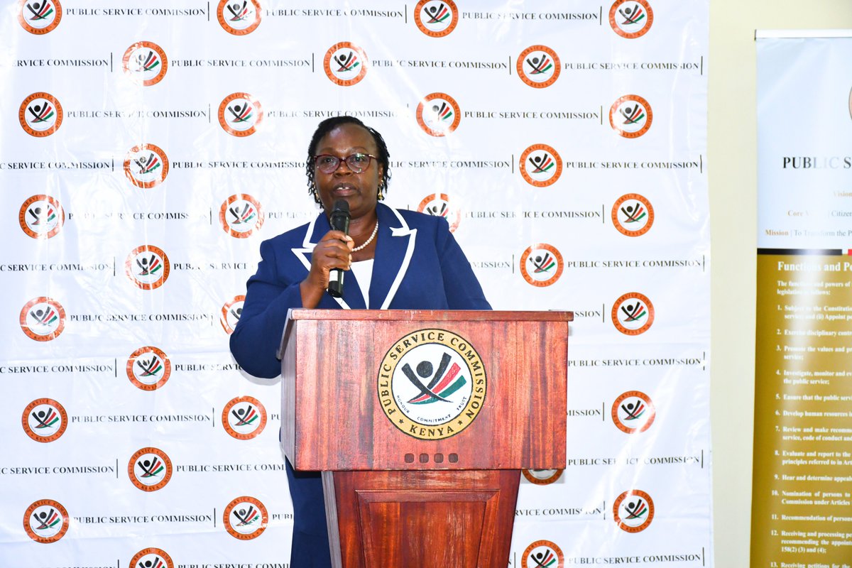 Newly Appointed Vice Chairperson and PSC Members meet the Secretariat staff. 

The newly appointment vice chairperson Mrs. Mary Kimonye and 7 members of Public Service Commission held an introductory meeting with the secretariat staff at the Commission House on 3rd February 2025.