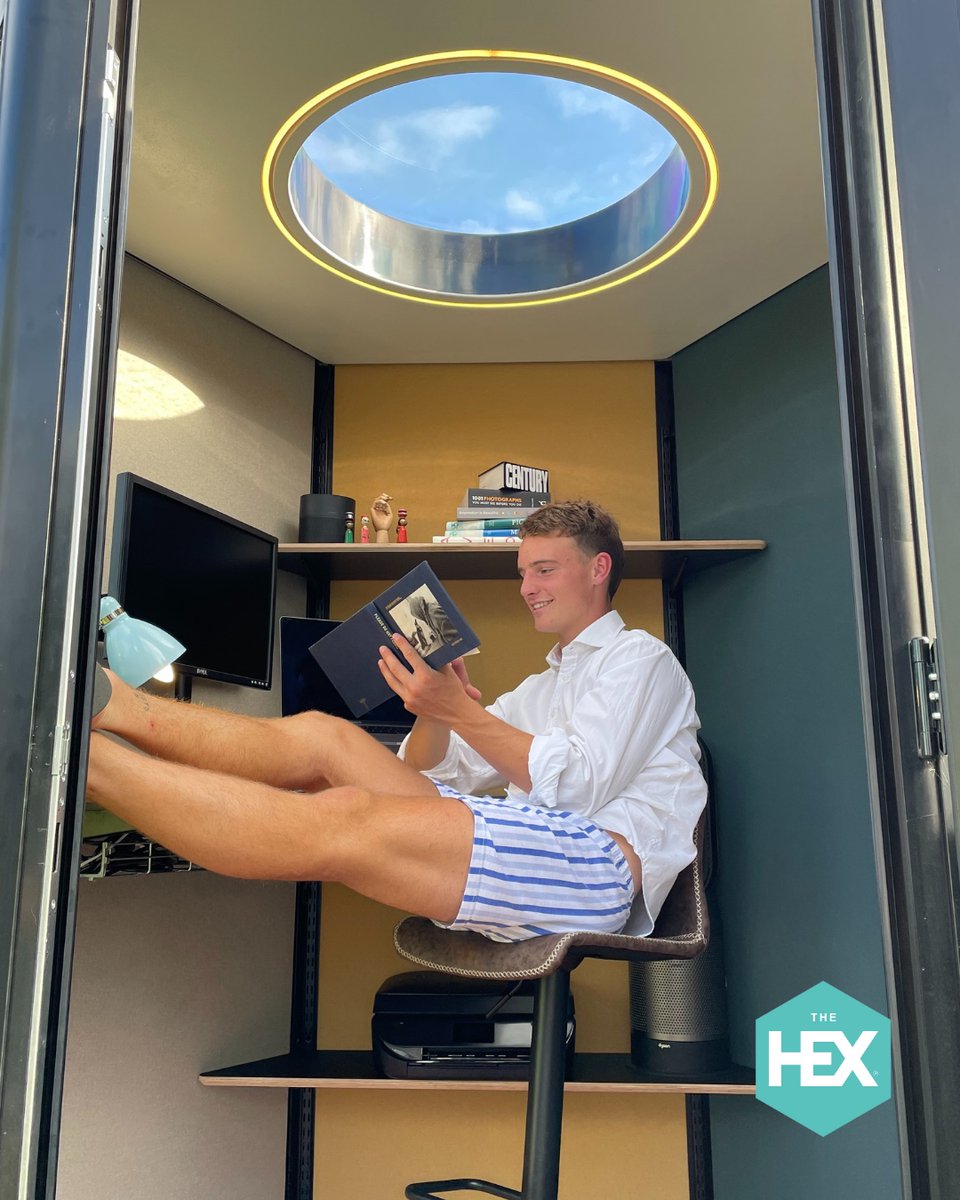 myultimatespace's tweet photo. Spending time in environments with ample natural light has been associated with lower levels of stress and anxiety, and with floor to ceiling windows and a gorgeous skylight, the HEX ticks that box, no questions asked.

#nature #wellbeing #worklifebalance #officespace https://t.co/yDnEgOQNGK