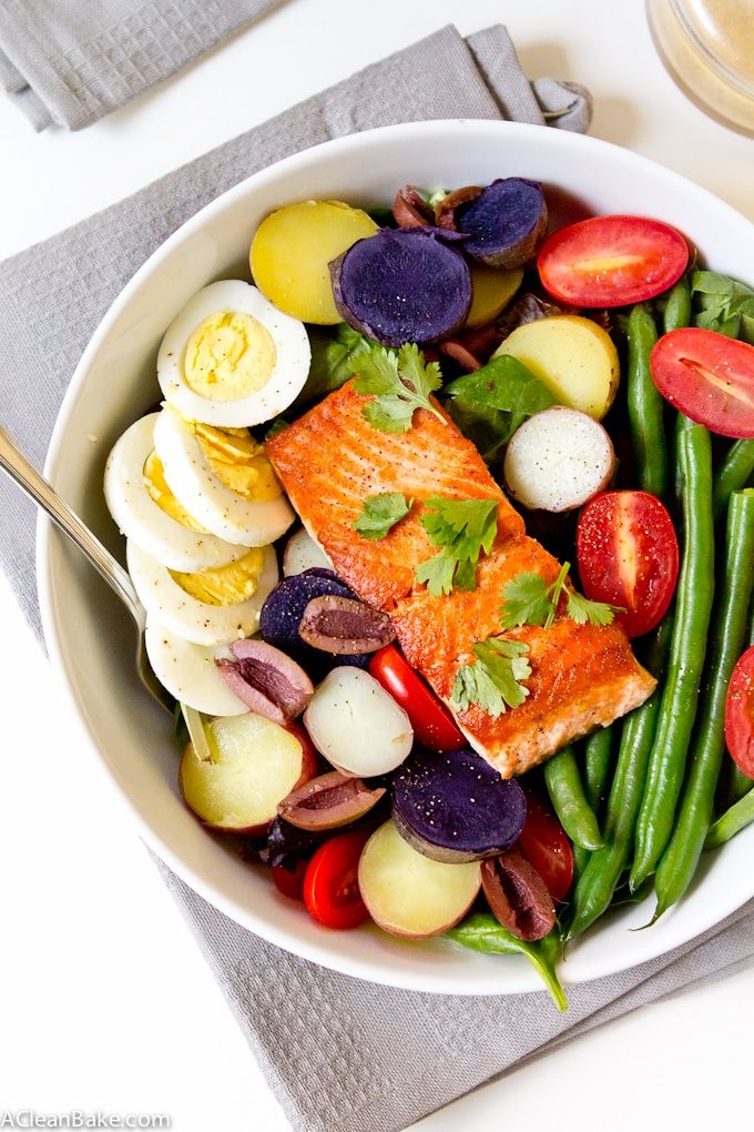 acleanbake's tweet photo. No offense to tuna, but the classic gluten free Nicoise Salad gets a major upgrade with the addition of salmon. Top it with lemon dijon vinaigrette for a satisfying meal!

https://t.co/sXhuP2C6fj https://t.co/mrAk1Ah1q8