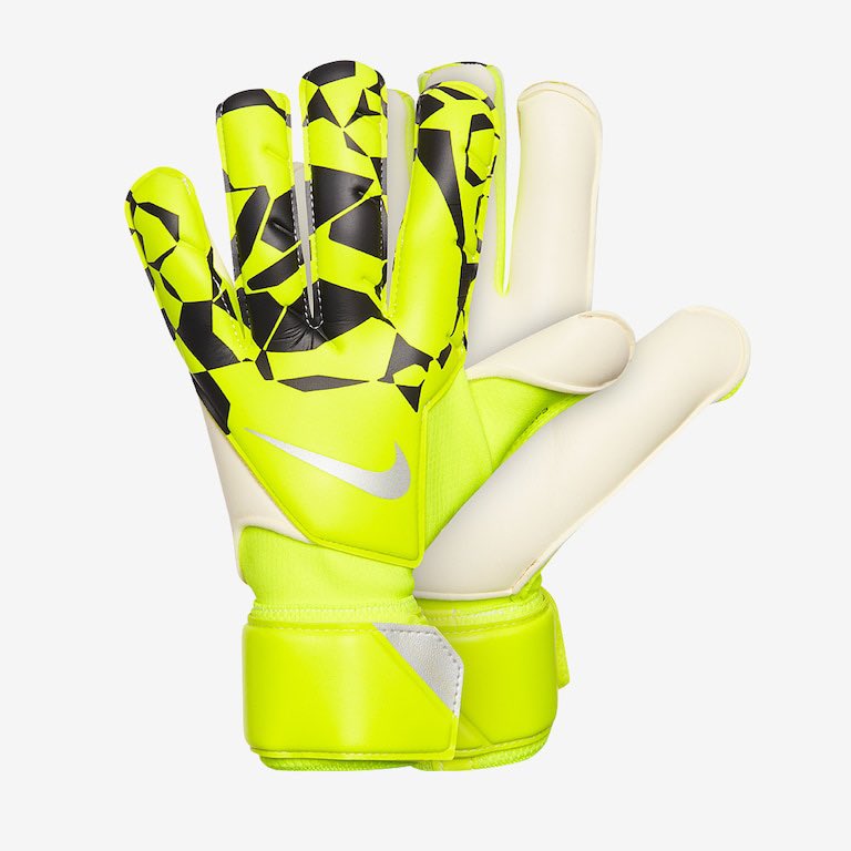 Rglovekeepers's tweet photo. 最近ナイキ着用している人なかなかみないですね。 https://t.co/atXGWEmCOQ