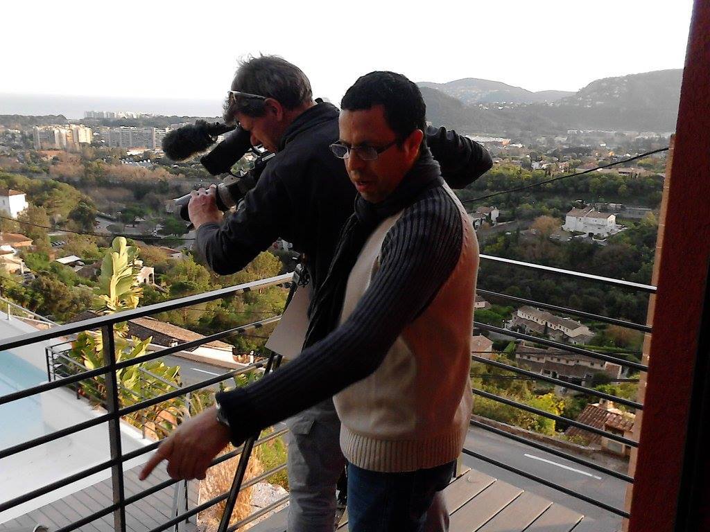 المخرج شرف الدين قويسم في تصوير سلسلة فرنسية Tel père tel fils