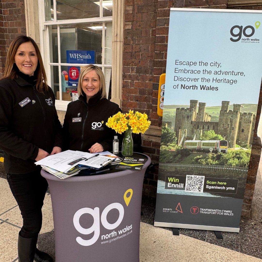 GoNorthWales's tweet photo. If youโre passing through Chester train station today come and say hello! We'd love to chat about all the wonderful things North Wales has to offer. ๐โจ
#GoNorthWales #DiscoverNorthWales #ChesterStation #AvantiWestCoast #TransportForWales #Travel #Tourism #croesocymru https://t.co/hacix0Nd8C