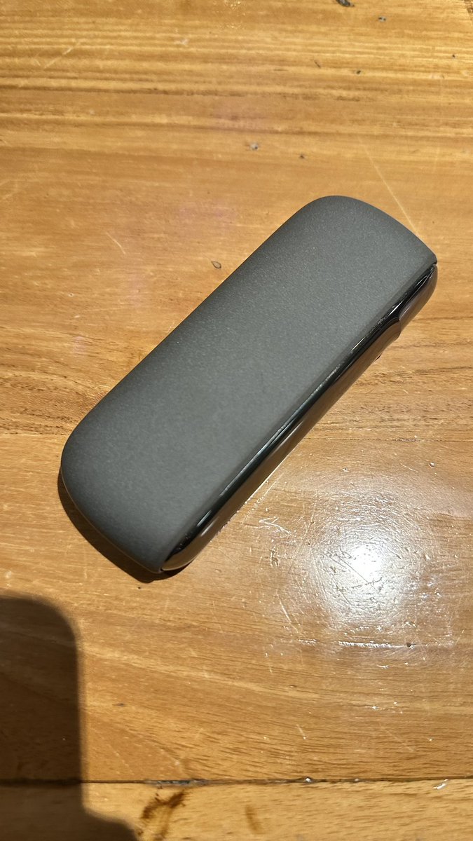 doksunniee's tweet photo. for sale iqos iluma good condition pemakaian 1 bulan 600k nego tipiss #wts #iqos #iluma #iqosiluma https://t.co/PJCnxwClHP