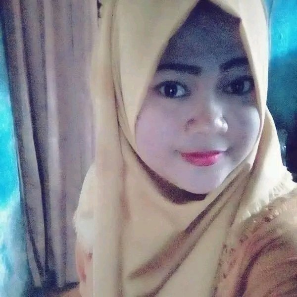 Dewi96Anggraeni's tweet photo. Kenangan waktu masih muda dulu, sekarang mah udah emak²,... 🤭 https://t.co/W6wIBwBrEq
