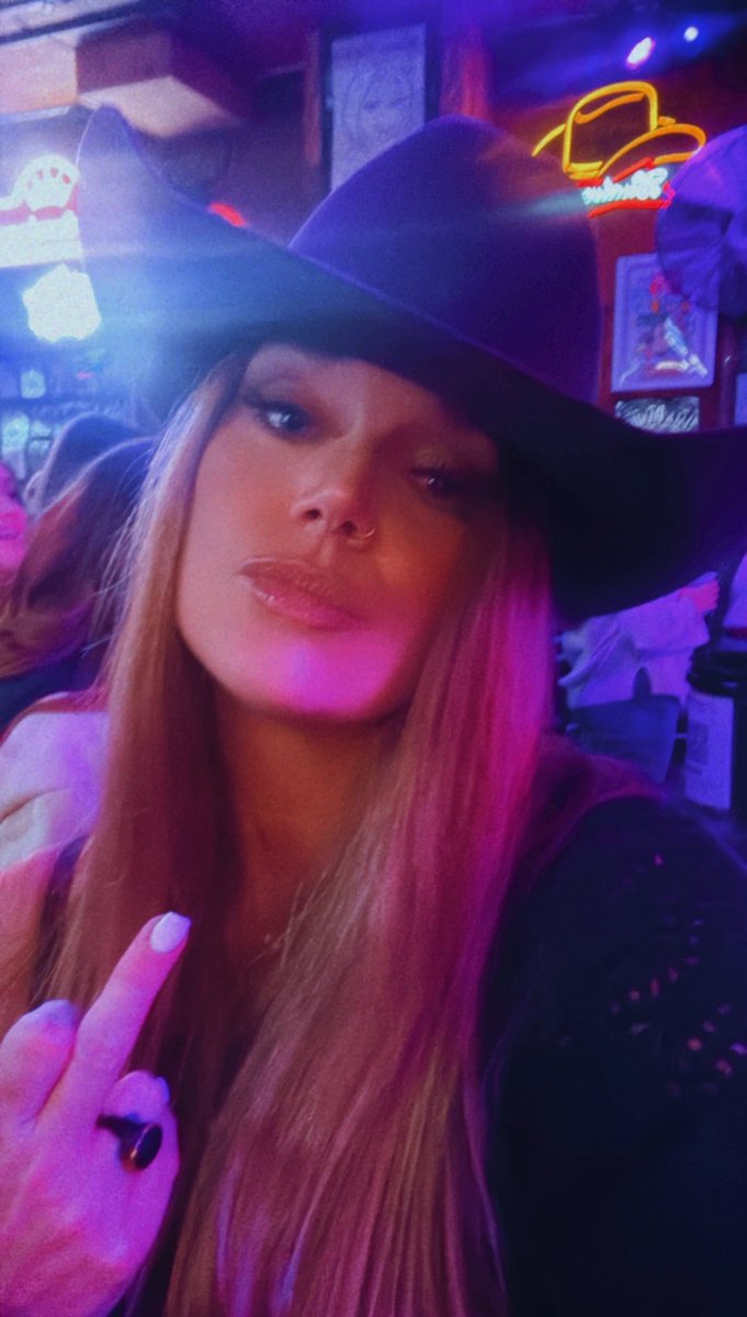 Tiffany Savage 🇺🇸 tweet media