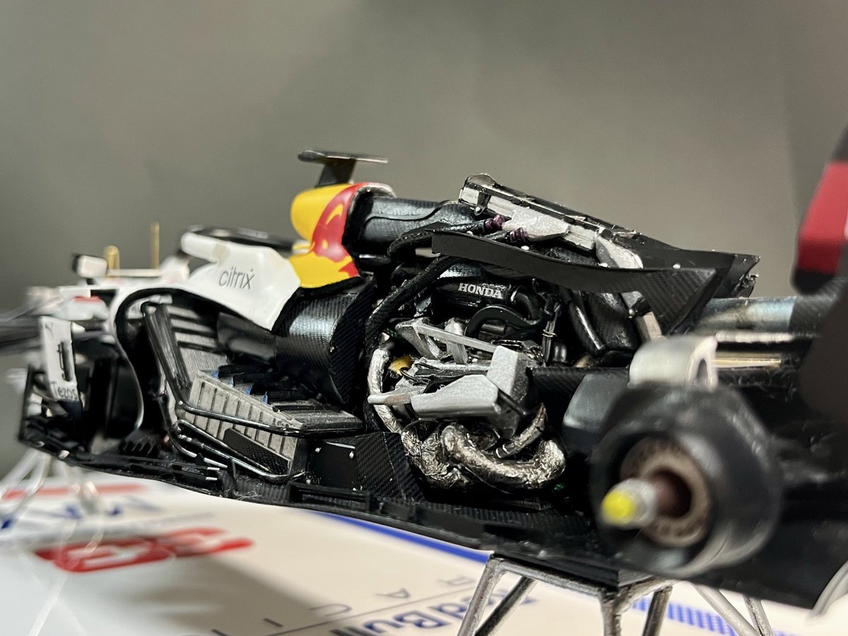 dan_puraf1's tweet photo. RB16B+RA621H 
フルスクラッチ 完成

プラ板メインで作りました
3年3ヶ月という長い長い製作だったけどやりたい事作りたい物を時間かけて作れて楽しかったです！

ただ見てるともっと綺麗に作りたくなるところもあるので現代F1のフルスクラッチはいつかまたやります
#f1  #f1jp #RedBullRacing https://t.co/lErneLUlGv