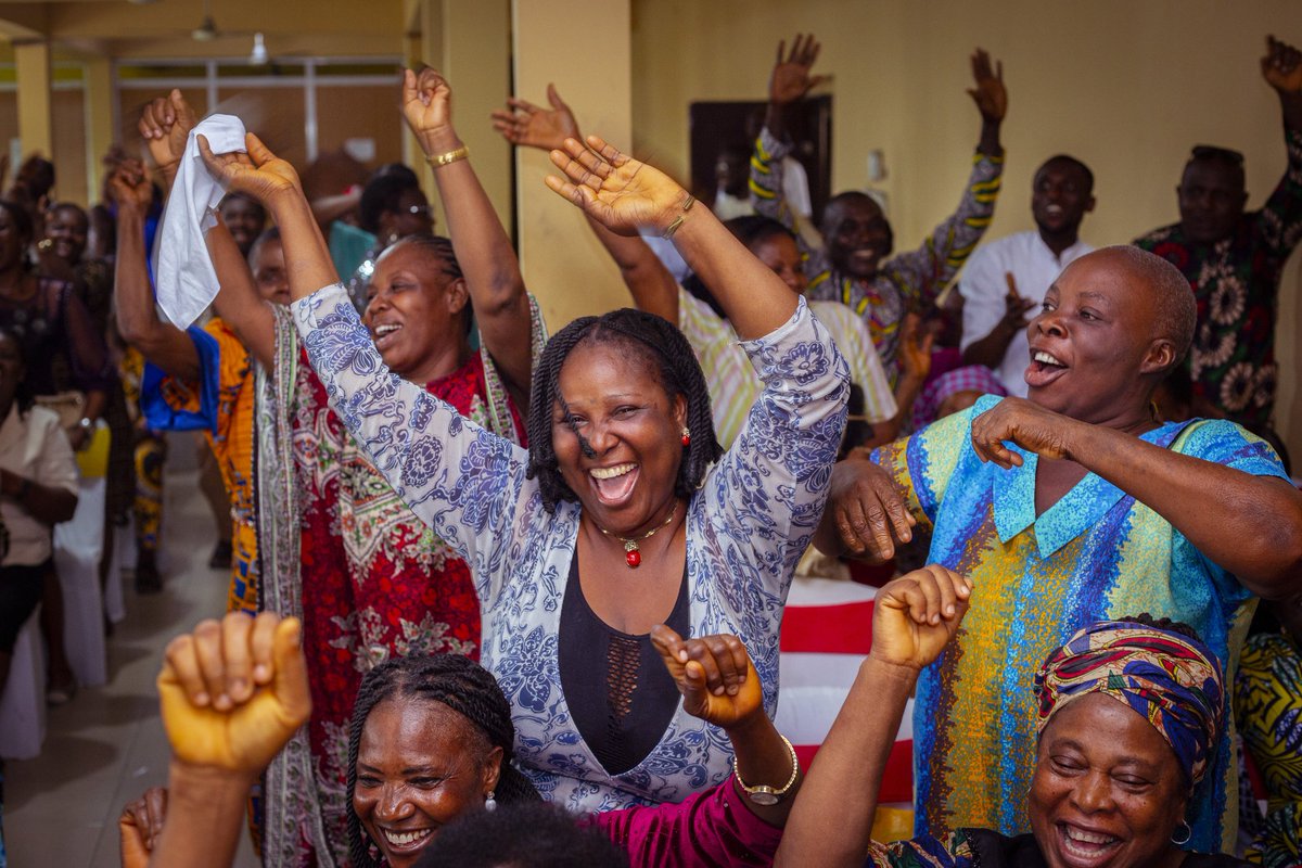 OguBolo's tweet photo. Wild jubilations as Ogu/Bolo council chairman, Engr. Oforibika Ishmael approves the payment of the new minimum wage to workers.

Monday 3rd February 2025 https://t.co/Wot2ZKTNkl