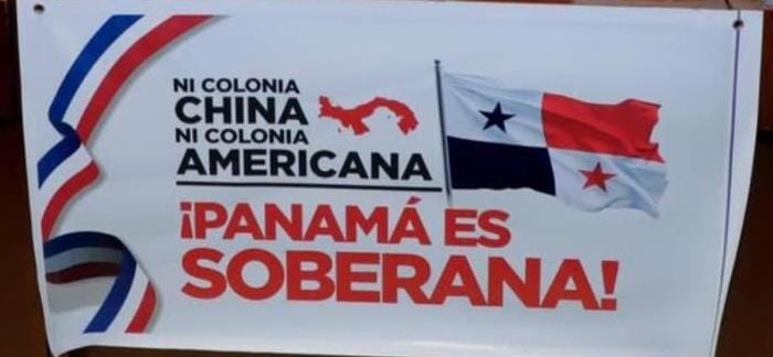davisclick's tweet image. ¡Panamá es Soberana!