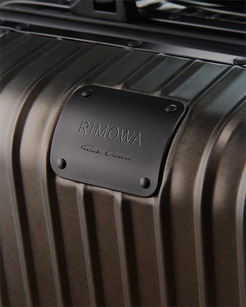 RIMOWA tweet picture