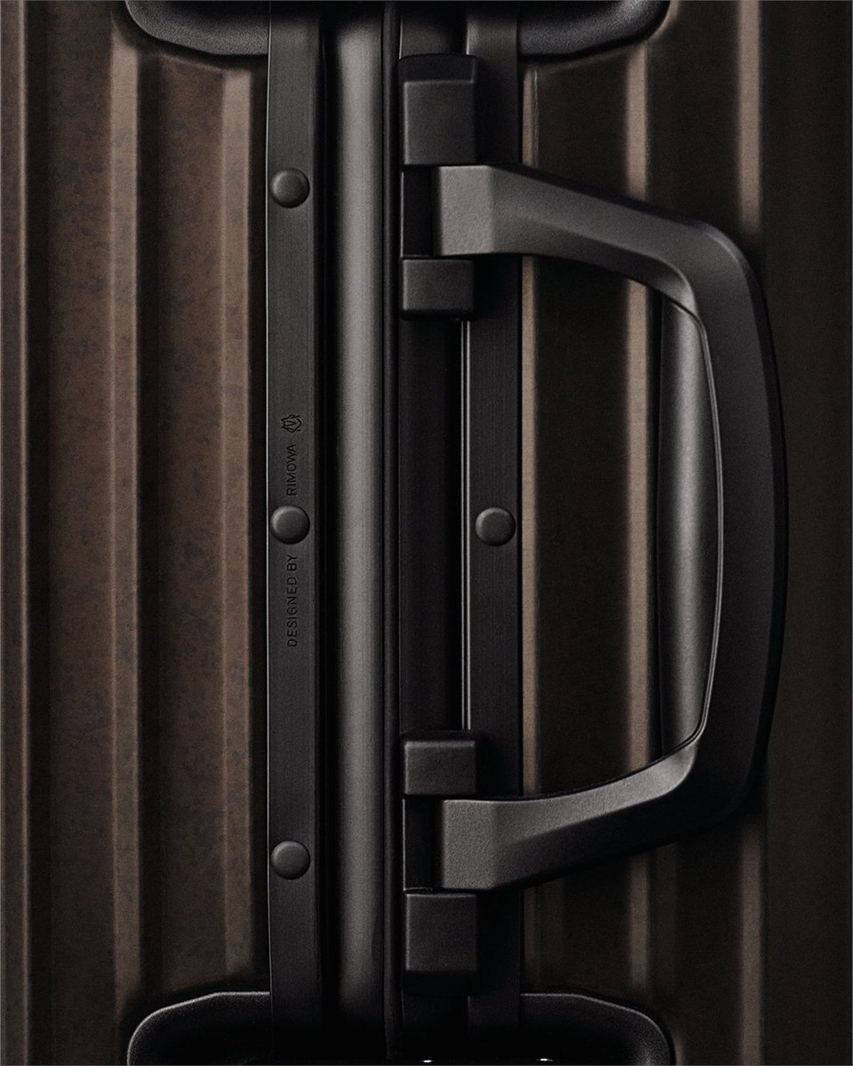 RIMOWA tweet picture