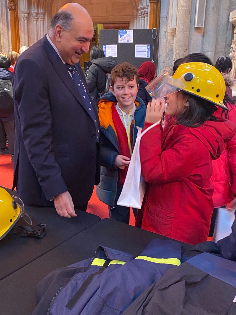 cityoflondon's tweet image. The wait is over! Our London Careers Festival is here, kicking off two weeks of career inspiration, networking, and opportunity! From today, over 15,000 students and young people will connect with leading employers, gaining insights to shape their futures. Find out more here:…