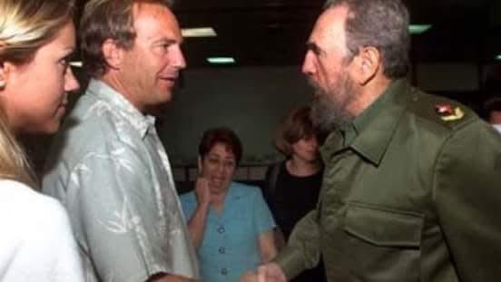 Cuándo el gobierno de Estados Unidos comenzará a escuchar a sus ciudadanos:

El actor norteamericano Kevin Costner, dijo esto de Fidel y de #Cuba 👇🏻

"Ver mi última película al lado de Fidel
Castro es una experiencia para toda la vida... #Cuba es un gran actor en el escenario