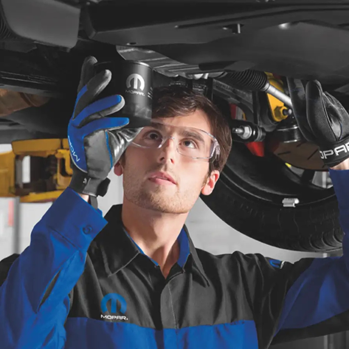 HoblitDodge's tweet photo. Is your vehicle ready for the road ahead? 🛠️ From routine maintenance to expert repairs, we’ve got you covered. Schedule your #service today, with our online scheduling tool, and keep your car running like new! 👀 https://t.co/NgAxRu7pub