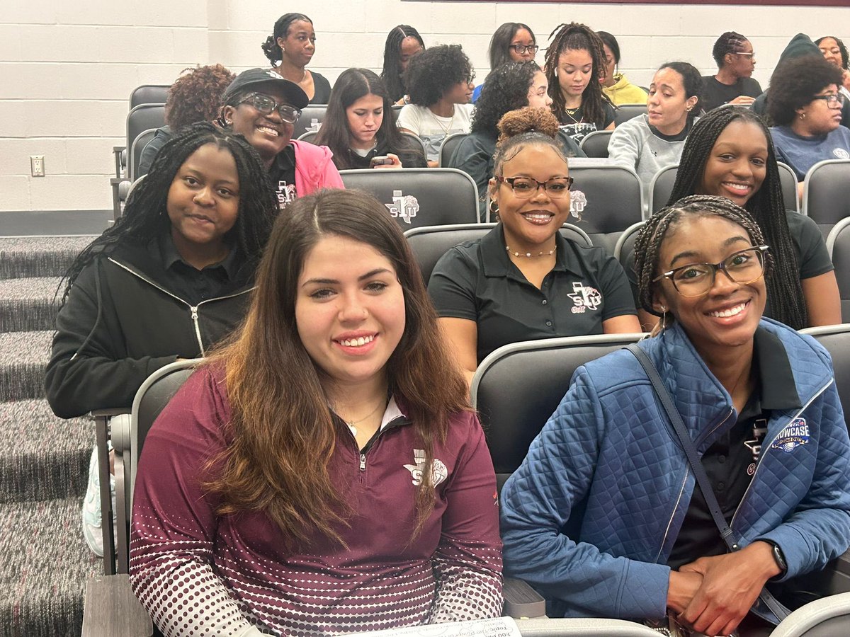TXSUACADEMICS's tweet photo. Becoming HER✨
Yesterday we had the pleasure to talk to our Lady Tigers on the following topics: Mental Health, Self-Worth, Healthy Relationships, and Finding Balance. We would like to thank all of the students and guest speakers, for informing our athletes on the various topics. https://t.co/OGYwKNODic